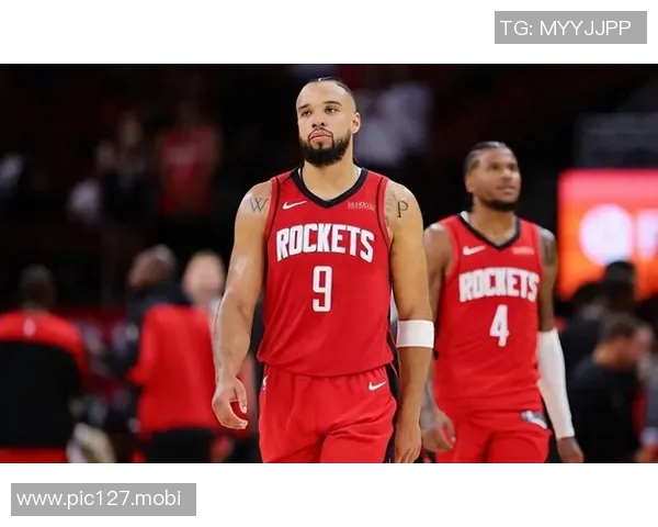 [2026年01月30日] 深度解析：狄龙自称具备全明星实力却力挺布克，太阳新星崛起背后的故事